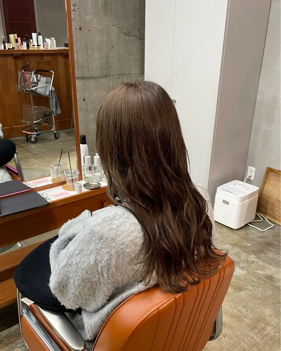 セミロング カラー ベージュカラー ブリーチ ブラウンカラー ブラウンベージュ ダブルカラー yarn. ココロのヘアスタイル