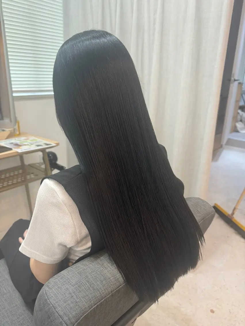 セミロング カット ヘアカラー トリートメント 艶髪カラー😊 西久保光✂️のヘアスタイル