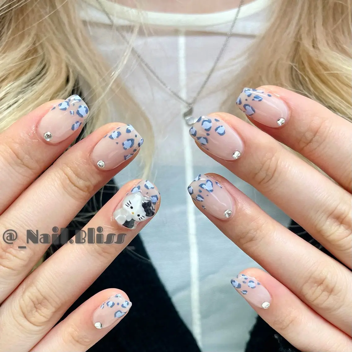 ネイル 持ち込み ハンドネイル NAIL BLISSのネイルデザイン