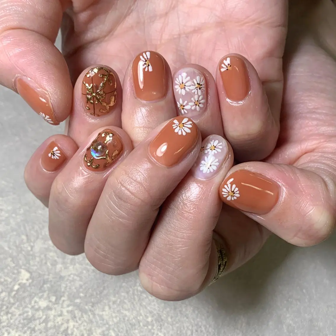ネイル ハンドネイル FIORITURA aiのネイルデザイン