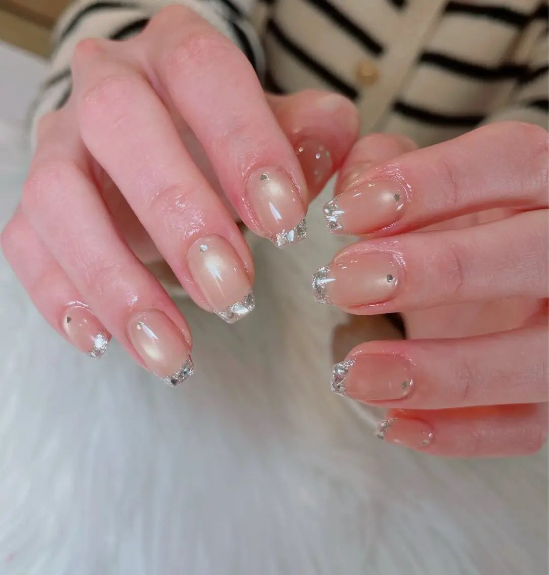 ネイル アートネイル オーロラネイル ドット ジェルネイル ガーリー ハンドネイル Floria nail salonのネイルデザイン