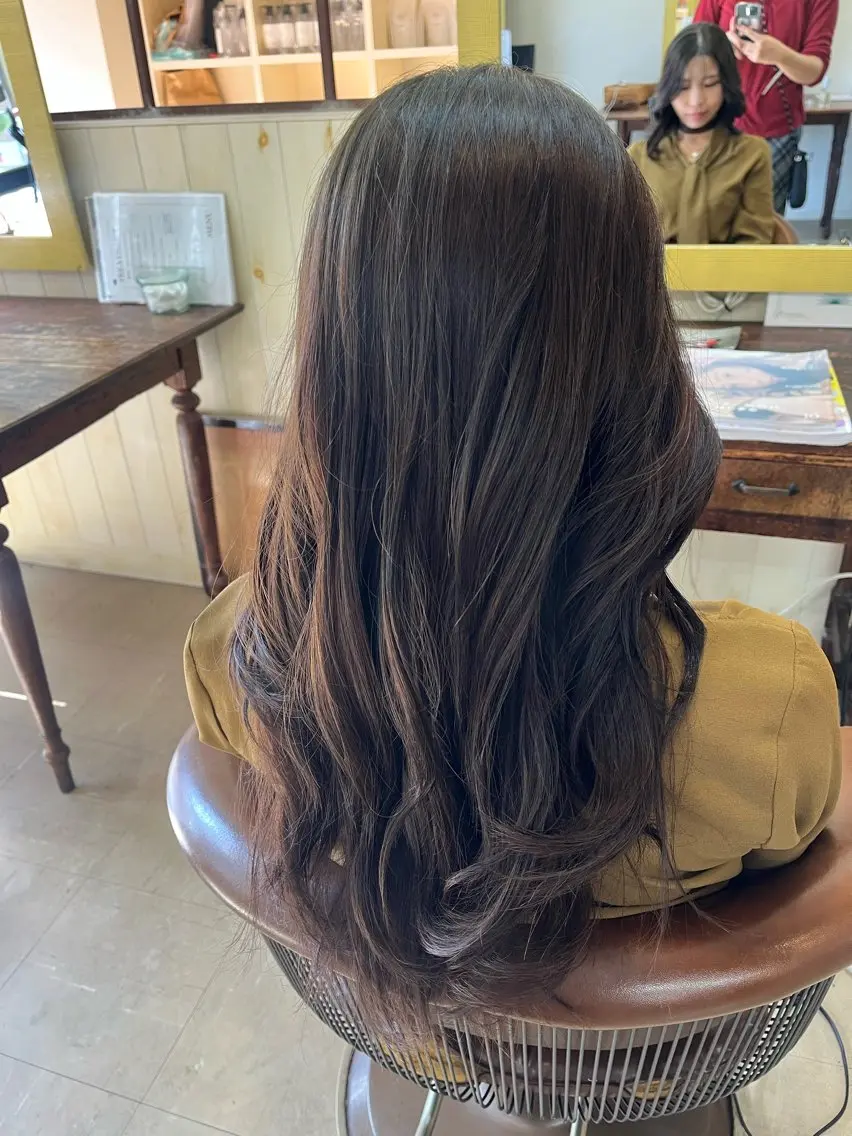 カラー 菊地 美琴のヘアスタイル