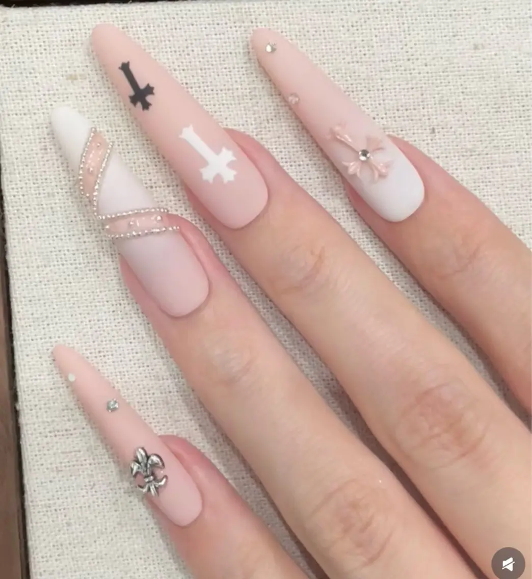 ネイル ハンドネイル D-BEAUTY Nailsalonのネイルデザイン