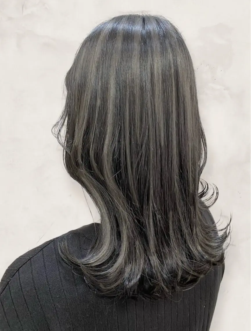 ミディアム カラー 吉田 新大のヘアスタイル