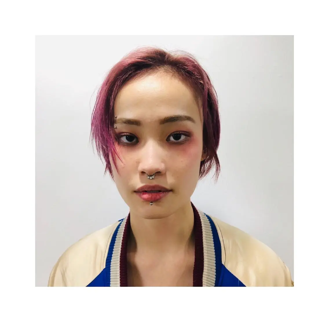 ショート カラー 高山りな🌼 (メンズも可能です)のヘアスタイル