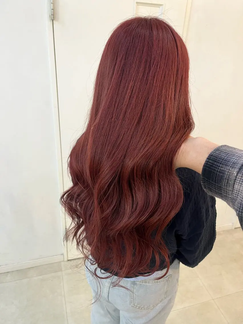 ロング カラー ピンクカラー レッドカラー ヘアカラー トリートメント ブリーチ有無Wカラー メンズパーマ大成のヘアスタイル
