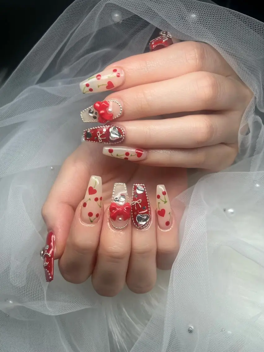 ネイル フレンチネイル ジェルネイル ハロウィン キラキラネイル 韓国ネイル H.baby Nail Salonのネイルデザイン