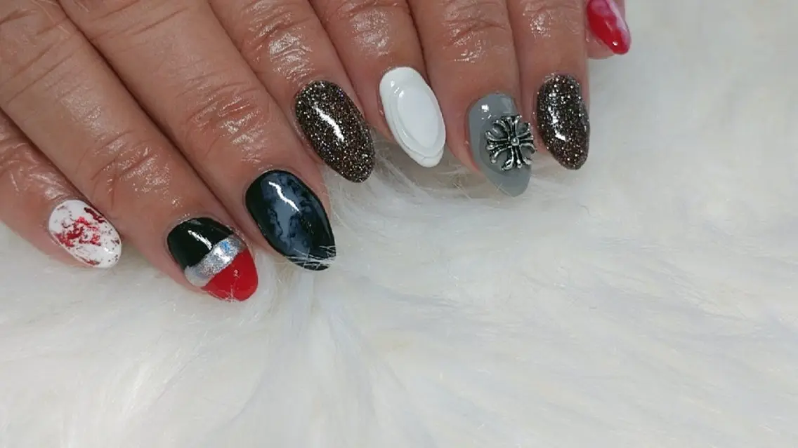 ネイル &A.nail .のネイルデザイン