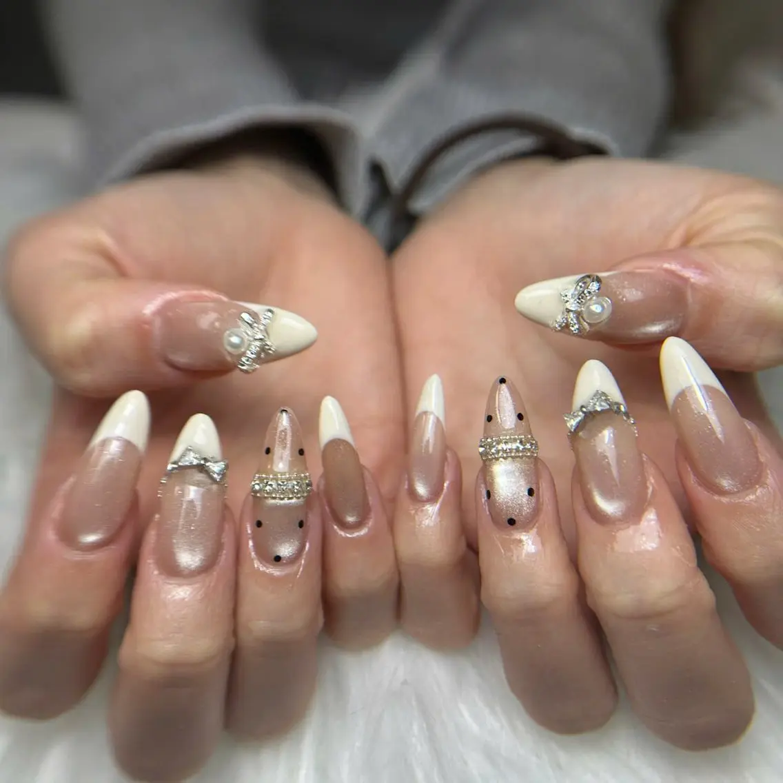 ネイル ジェルネイル マグネットネイル ミラーネイル パラジェル ネイルチップ KITTY nailsのネイルデザイン