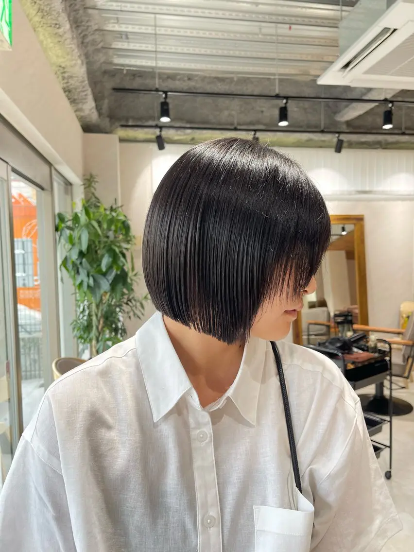 ショート カラー 顔まわりレイヤー 顔周りカット レイヤーカット カット ヘアカラー トリートメント 🩵ボブ/レイヤー /髪質改善🩵のヘアスタイル