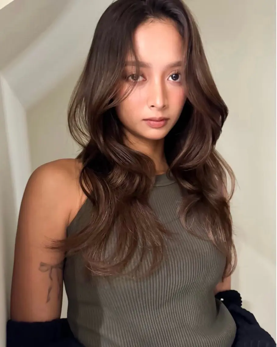 ロング カラー カット ヘアカラー トリートメント 🦋韓国風レイヤー/ 艶髪矯正🦋凛太郎のヘアスタイル