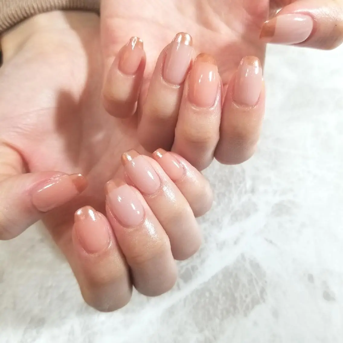 ネイル フレンチネイル ミラーネイル ハンドネイル nijiiro🌈 サトウのネイルデザイン