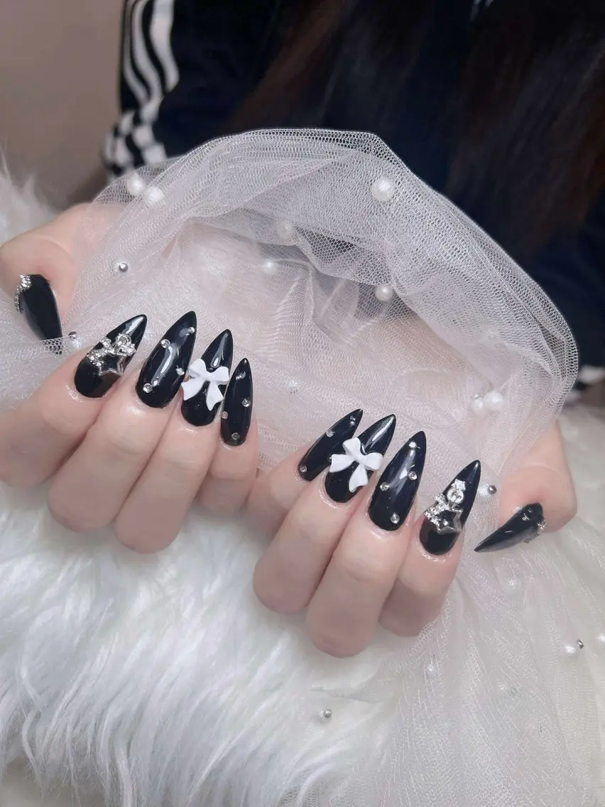 ネイル オーロラネイル チークネイル フットネイル フレンチネイル ハロウィン Lumi Shinokuboのネイルデザイン