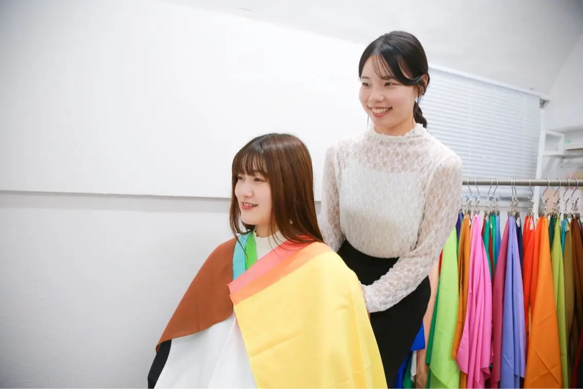 【1番人気✨】120色パーソナルカラー診断＋フルメイク＋写真撮影（約4-5h）の写真