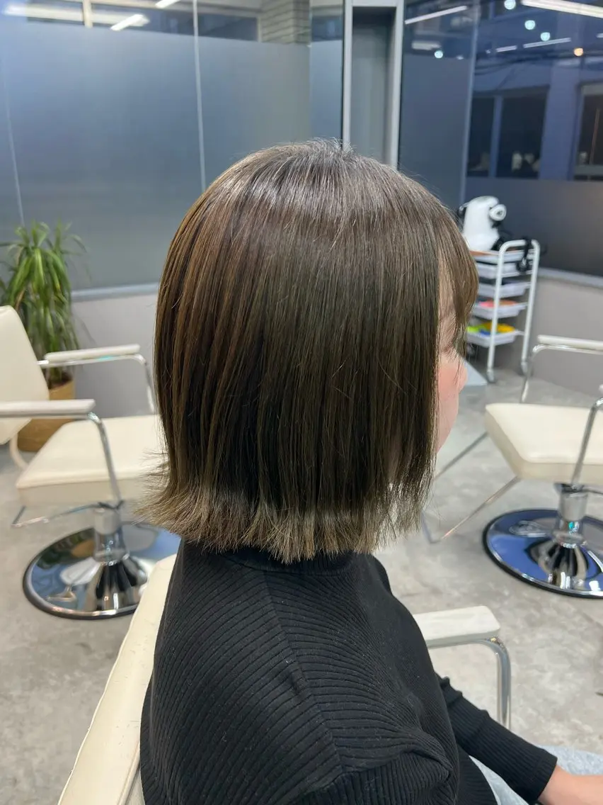 ショート カラー オリーブカラー 高階 晃一 /レイヤーカットのヘアスタイル