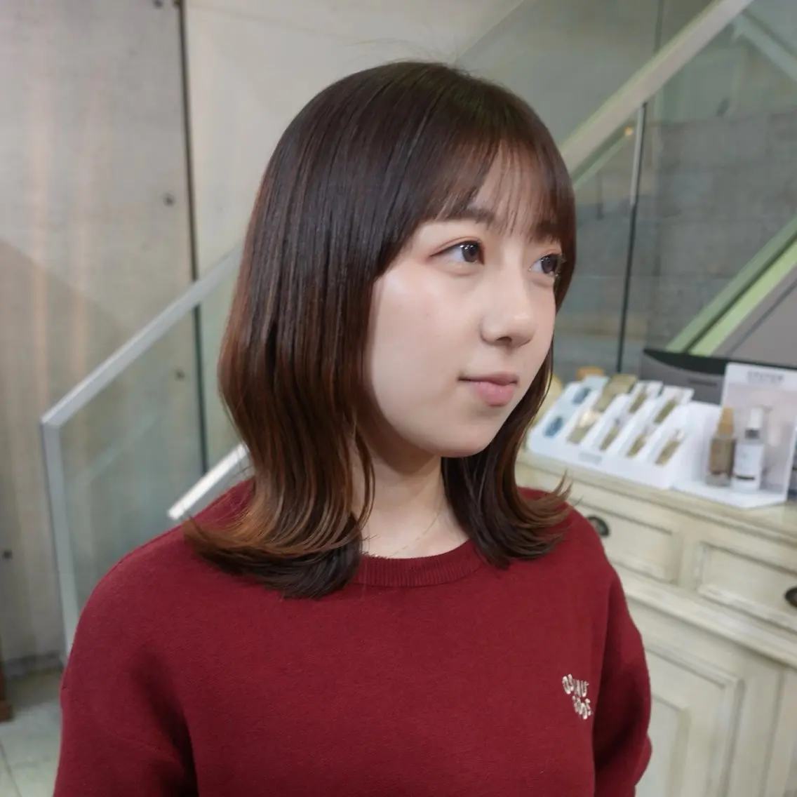 ミディアム SUZUKI KOMIのヘアスタイル