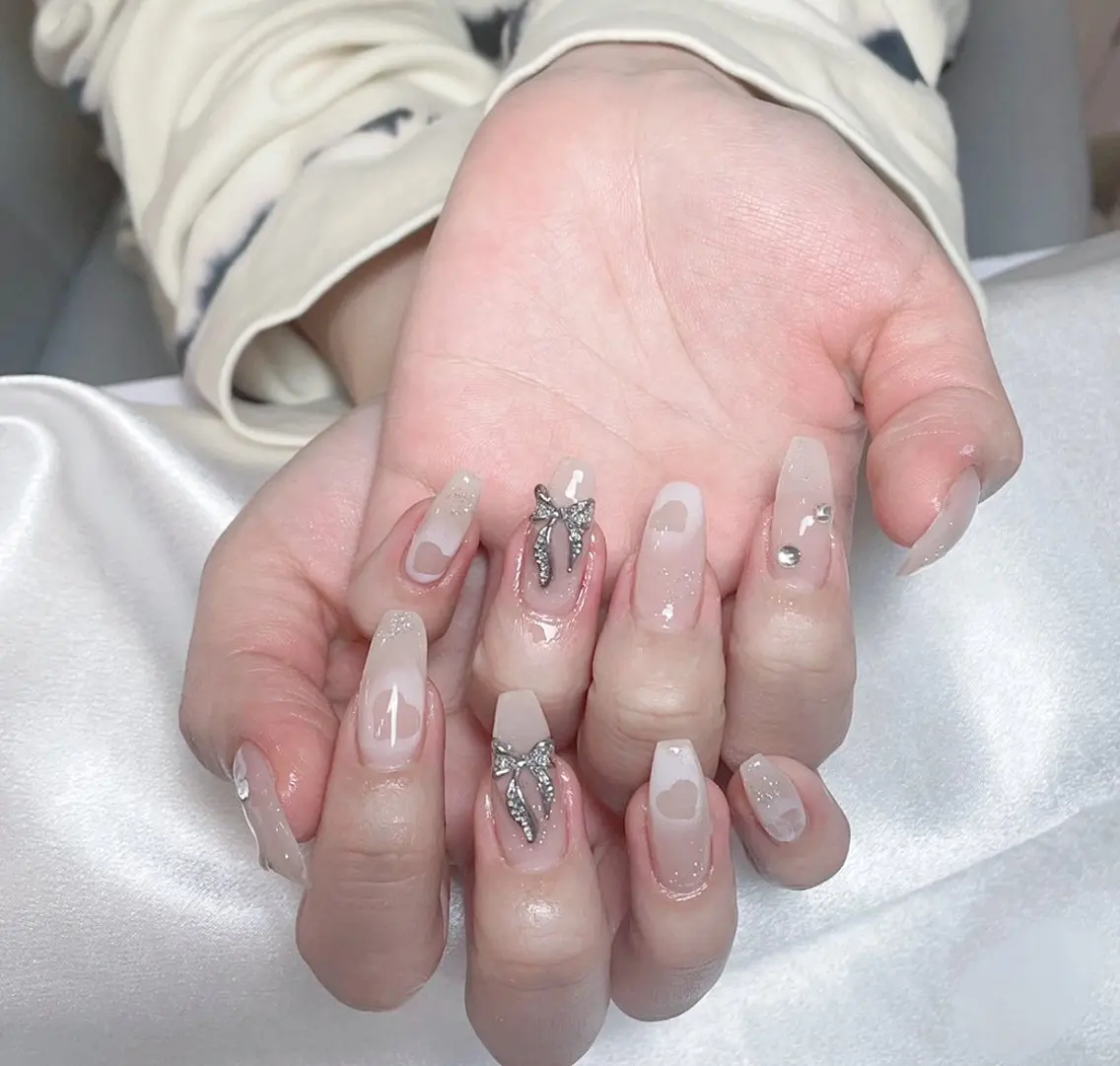ネイル 長さ出し ジェルネイル 持ち込み ハンドネイル Bél Nail salonのネイルデザイン