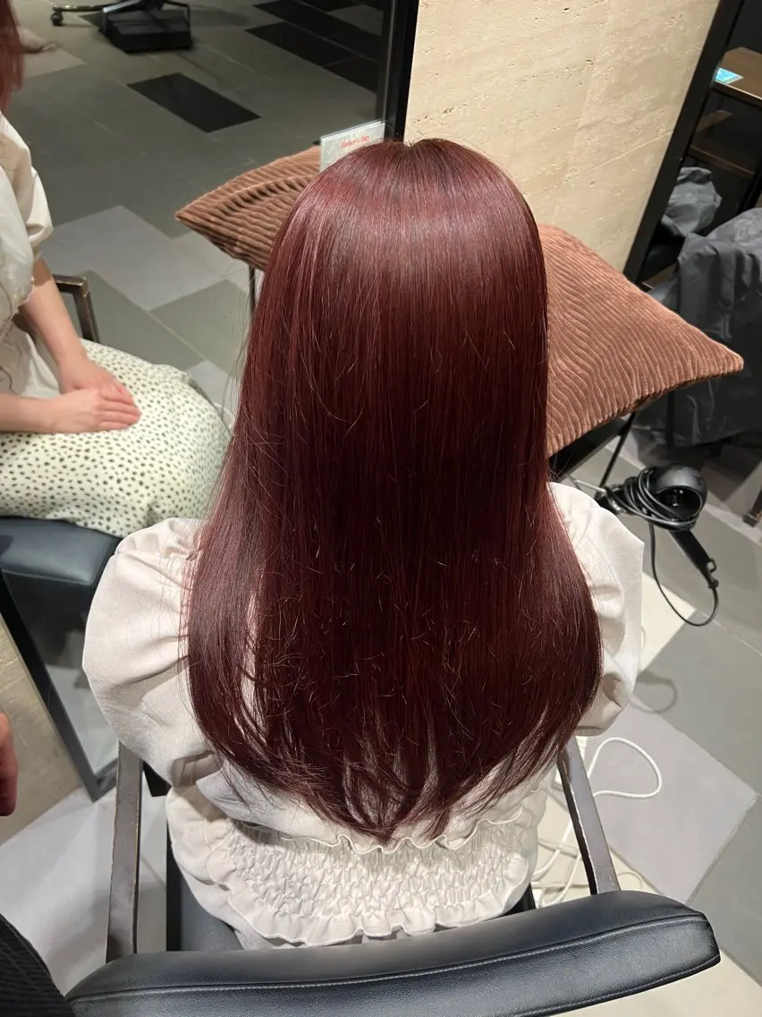 ロング カット ヘアカラー 西谷 勇志のヘアスタイル