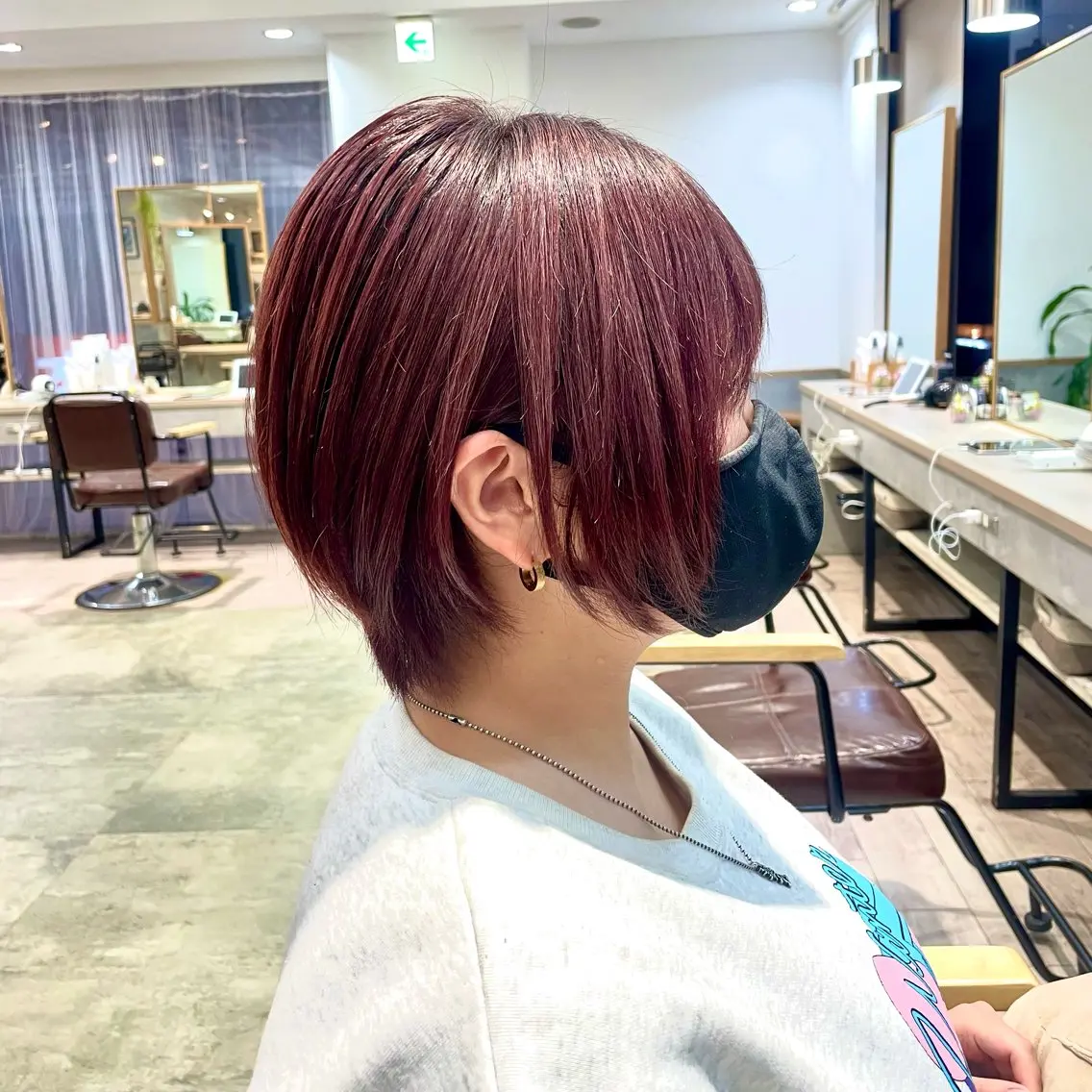 ショート カラー 後藤 舞衣のヘアスタイル