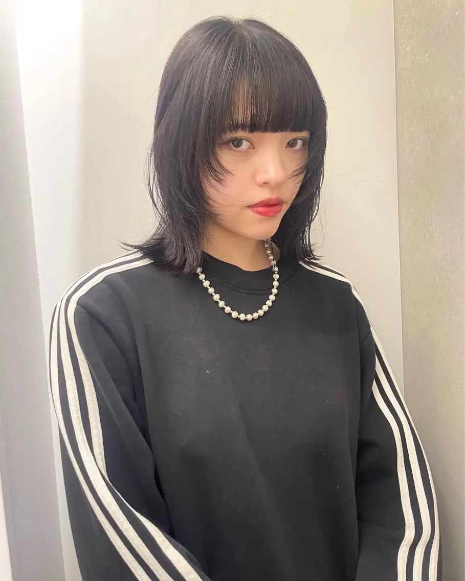 ミディアム カット ヘアカラー 🎀ボブ＋ハイトーン シュカ👶🏻のヘアスタイル