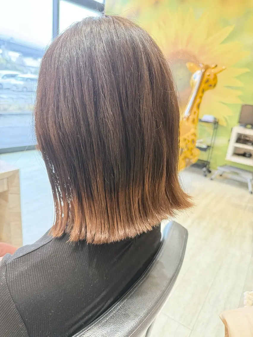 カラー ブリーチ カット ヘアカラー メンズパーマ 国安晃平のヘアスタイル