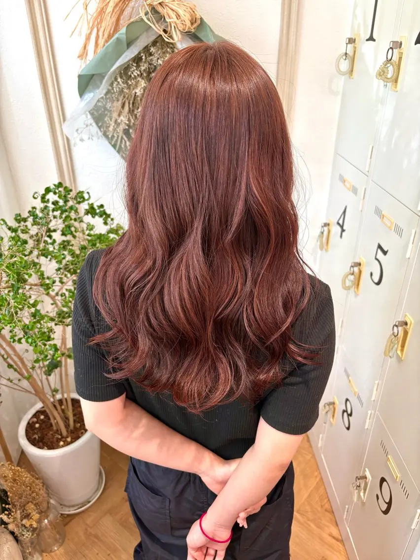 セミロング ヘアカラー merc.🧸🫧 平山莉子のヘアスタイル