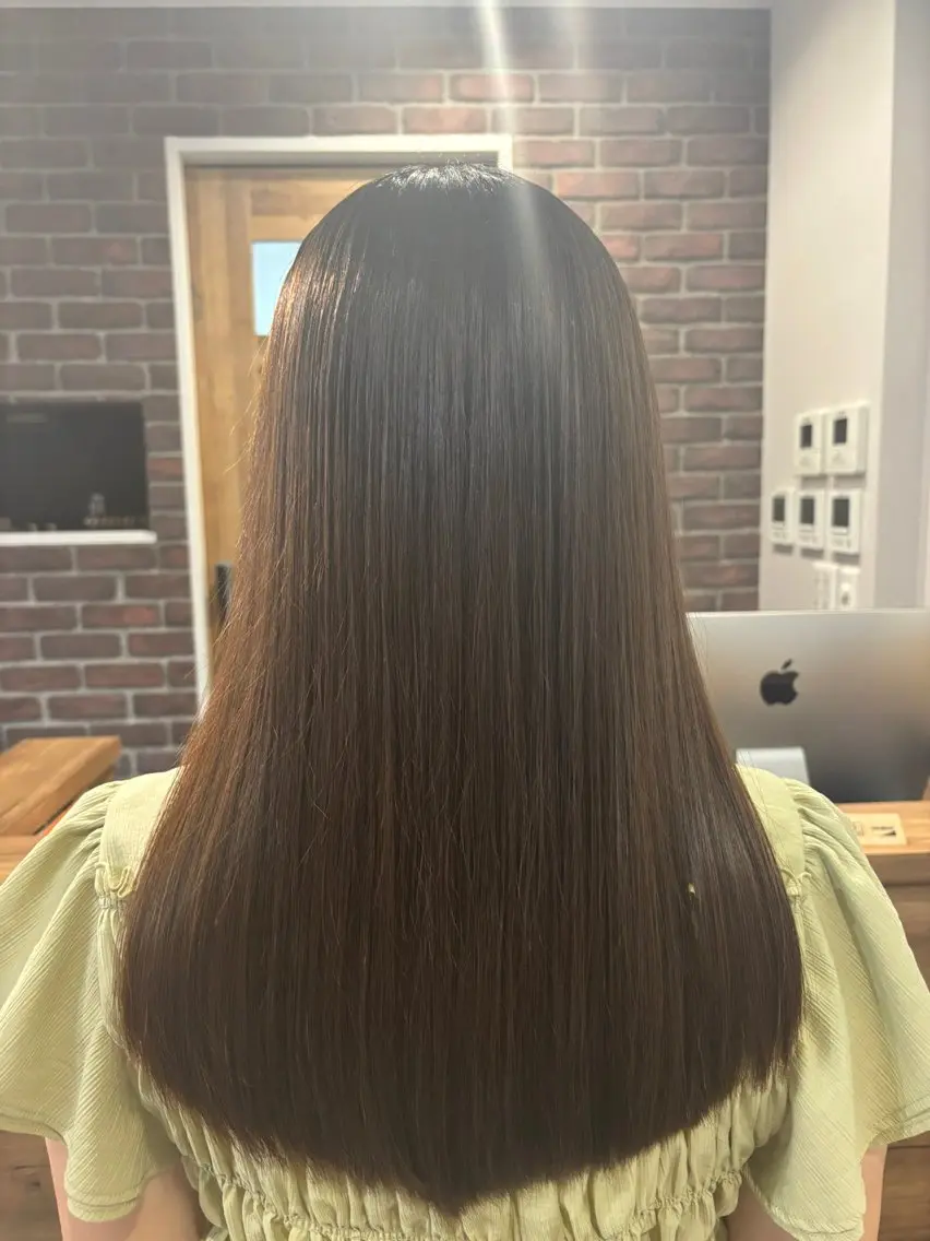 セミロング ✨髪質改善カラー✨ ストレート☔脇田のヘアスタイル