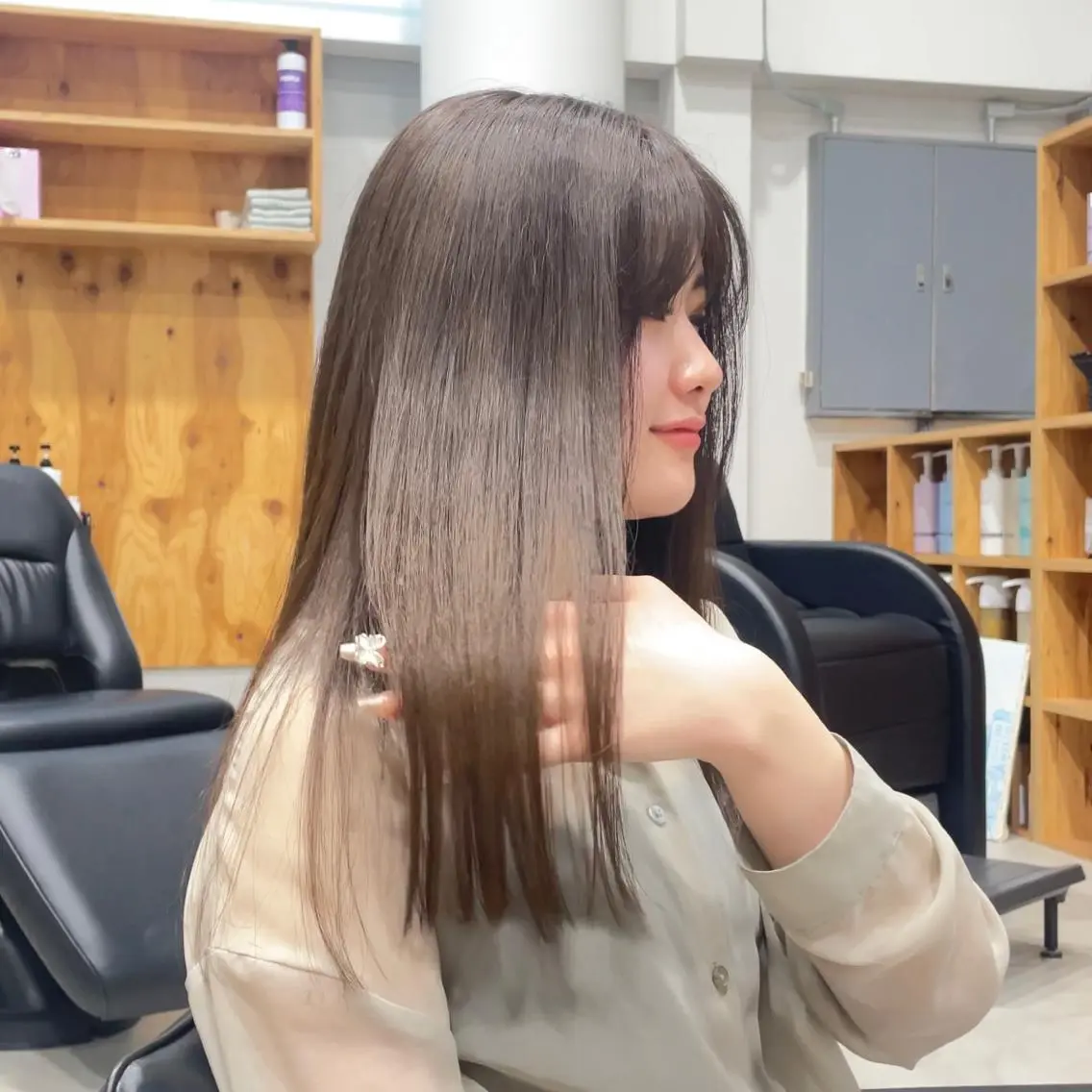 ロング 髪質改善 トリートメント U リオナのヘアスタイル