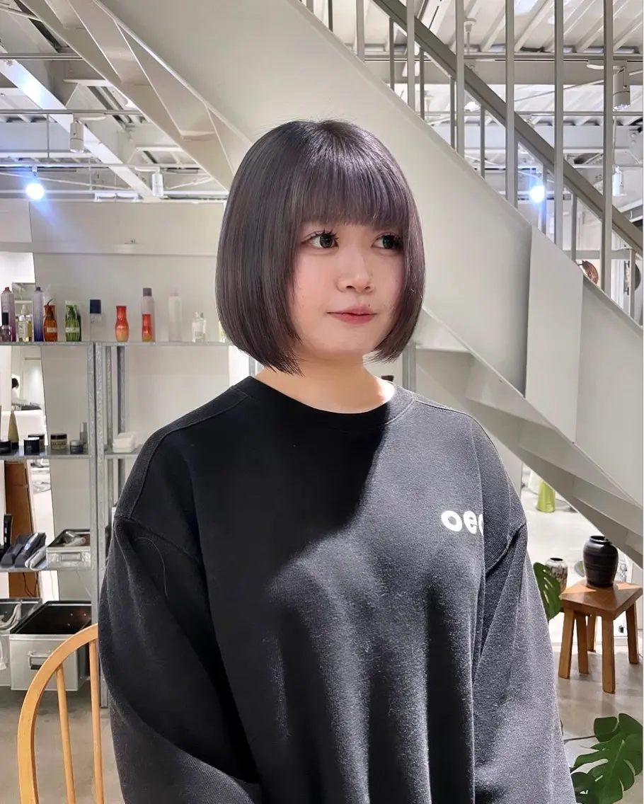 ショート カラー ヘアカラー 林 千聖のヘアスタイル