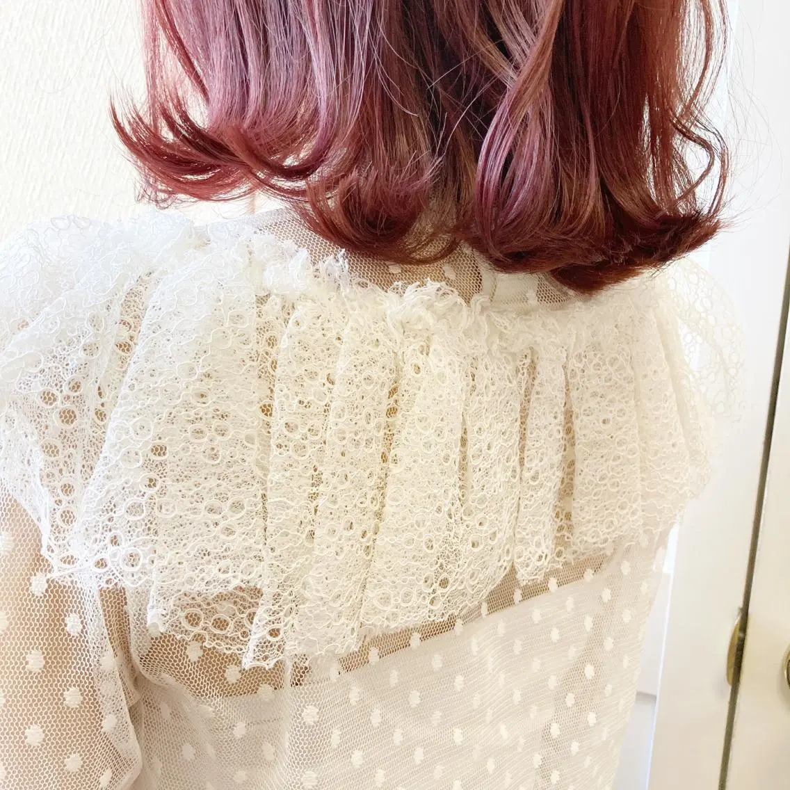 ミディアム カラー ブリーチ カシス ピンクカラー 小木曽智美 /ボブ/ショートのヘアスタイル