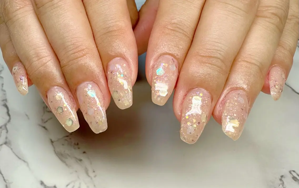 ネイル キラキラネイル マグネットネイル ミラーネイル ニュアンスネイル ワンカラーネイル Mai’s nailのネイルデザイン