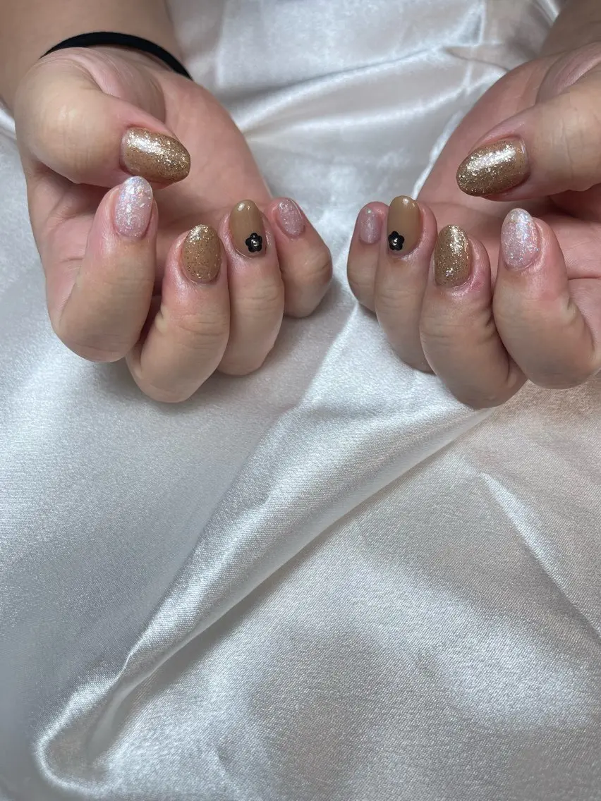 ネイル Revie Liz ネイル TAKEYAのネイルデザイン