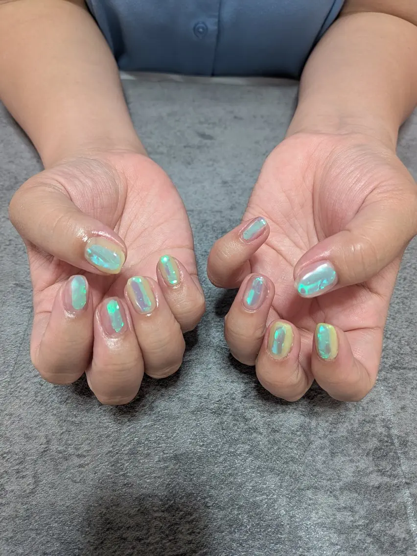 ネイル 氷ネイル・うるうるネイル shiki_nail 🪐のネイルデザイン