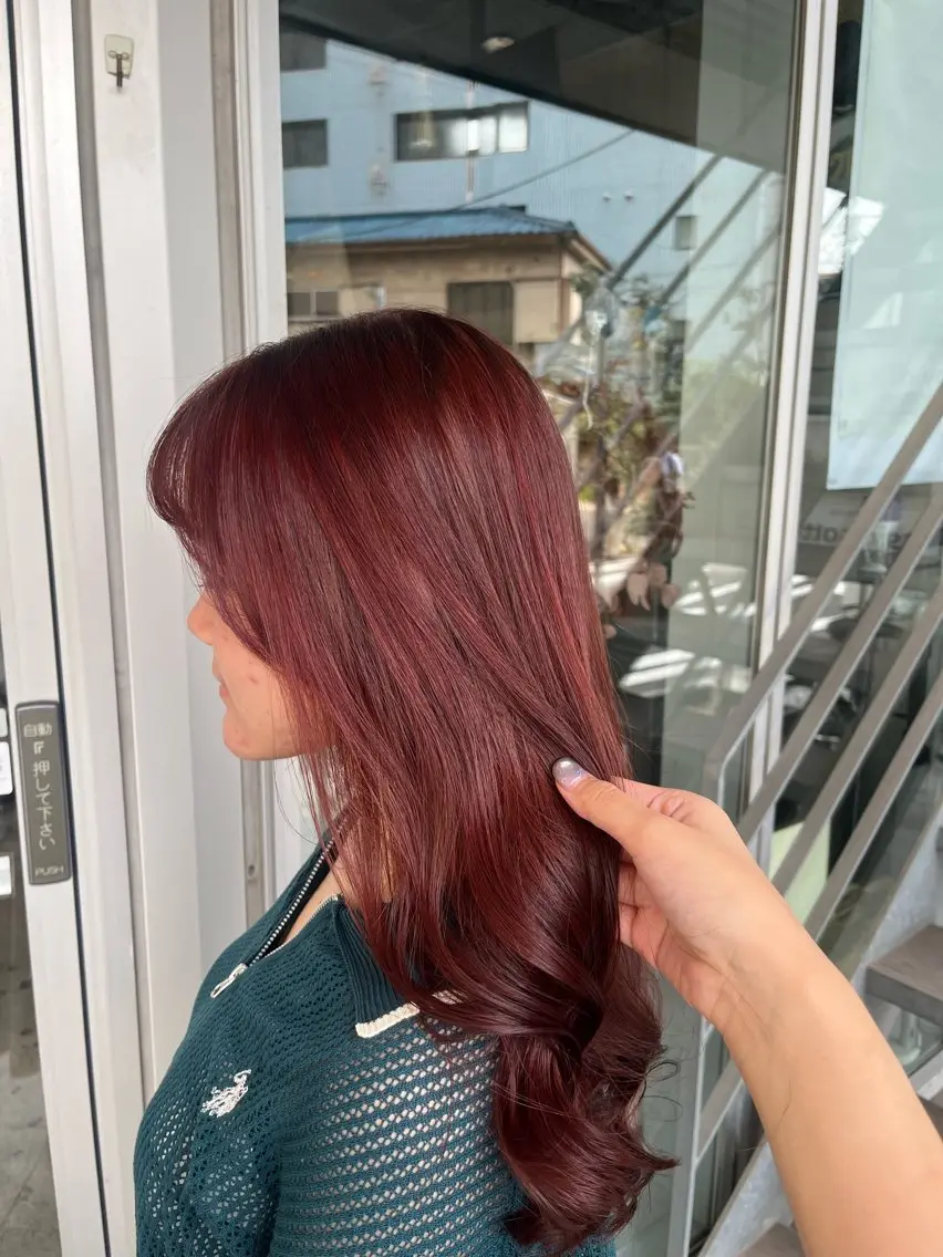 カラー レッドカラー ヘアカラー 和泉田 真白のヘアスタイル
