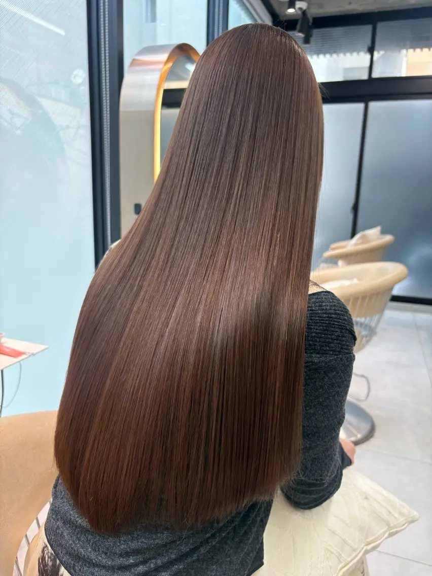 ロング カット ヘアカラー 縮毛矯正 福岡縮毛矯正✨️ ストレート 向井和輝のヘアスタイル