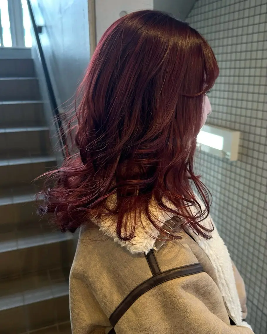 ミディアム カラー レッドカラー 🎀暖色カラー🎀 おかだみほのヘアスタイル