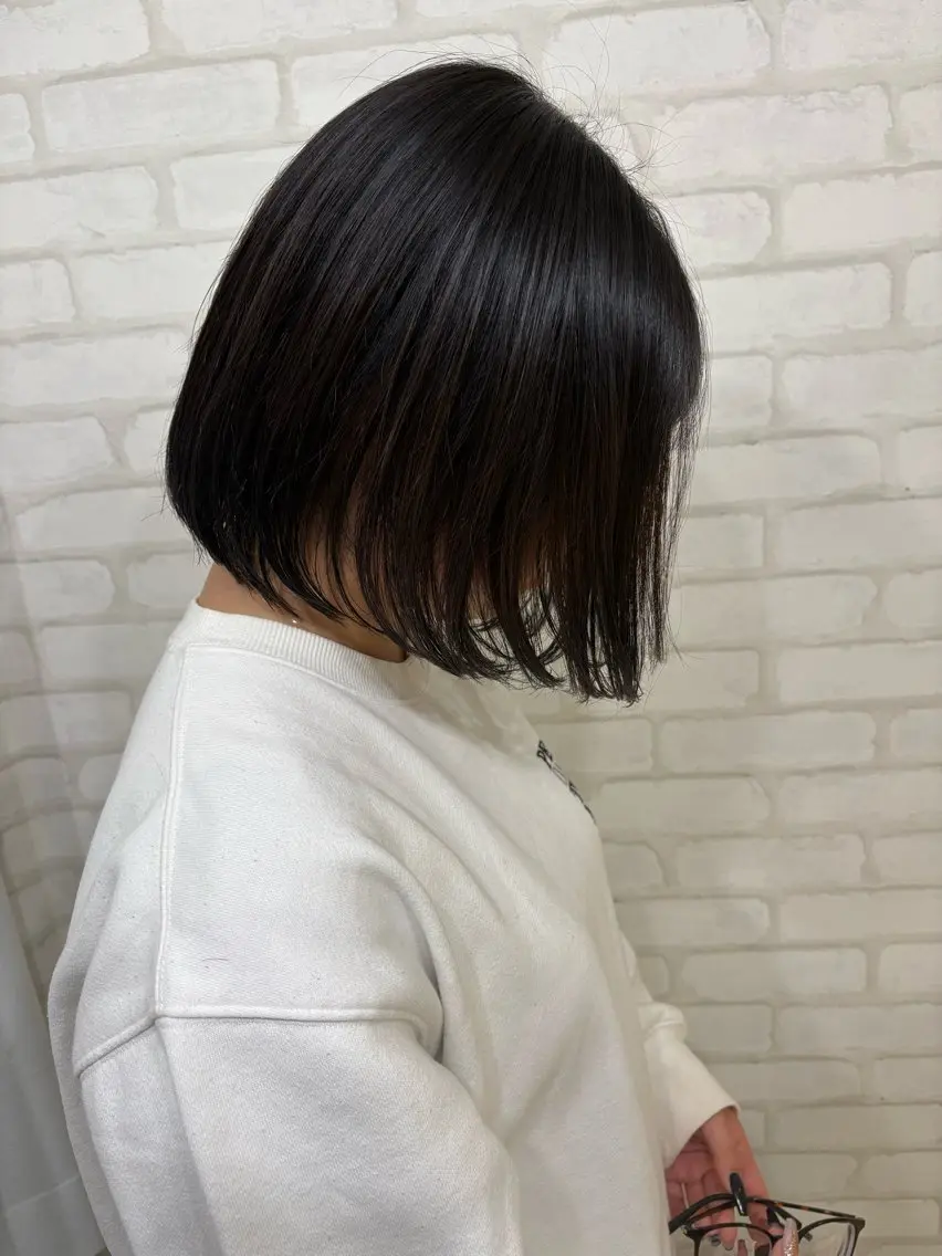 ショート ワンレンボブ ボブ 卒業式のヘアスタイル レイヤー/透明感 HIRARIの眉毛・アイブロウイメージ