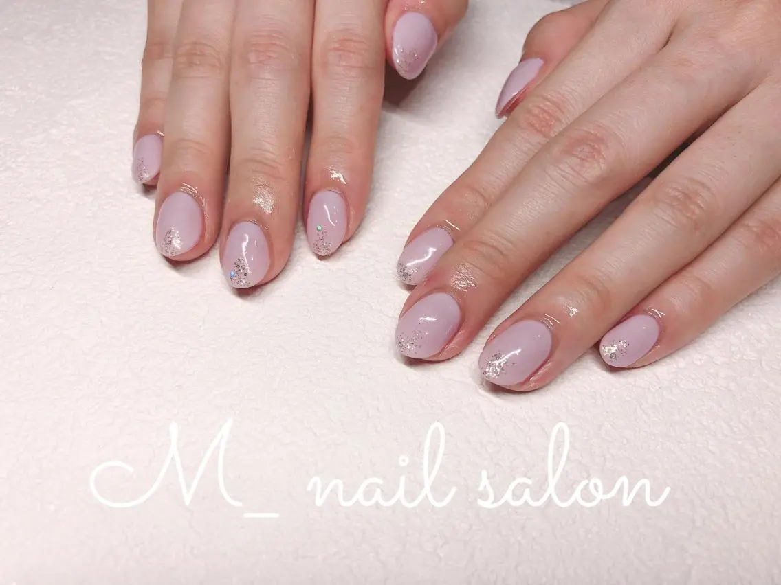 ネイル シンプルネイル M_ nail salonのネイルデザイン