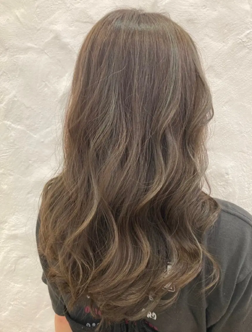 セミロング カラー パーマ ヘアアレンジ メンズ キッズ ハーフアップ 子どものヘアアレンジ メンズバレイヤージュ メンズブリーチ メンズハイライト ヘアカラー トリートメント ヘッドスパ kotona 🤍miuraのヘアスタイル