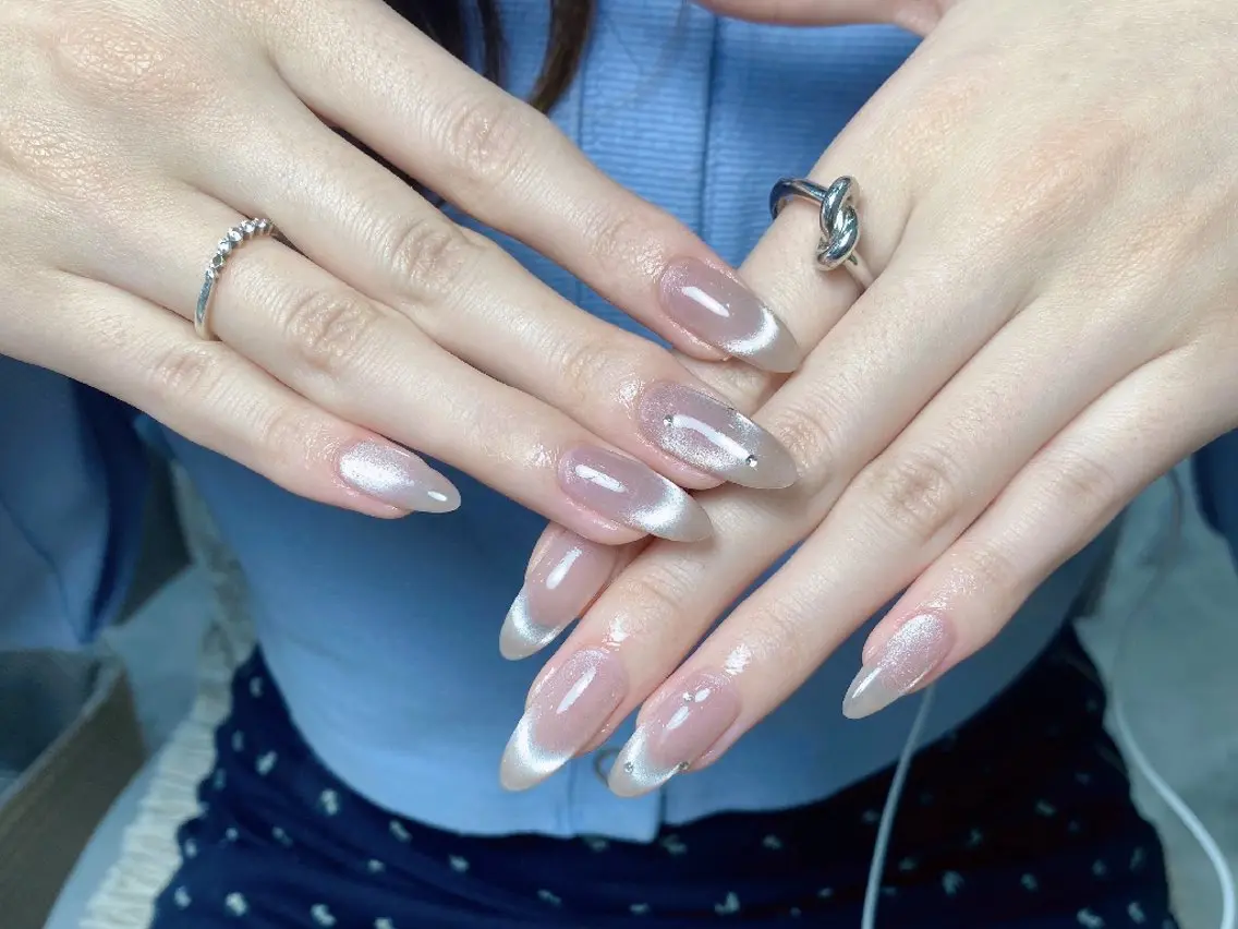 ネイル クリアネイル フラッシュネイル フットネイル フレンチネイル ジェルネイル ハンドネイル UM Nail Salonのネイルデザイン
