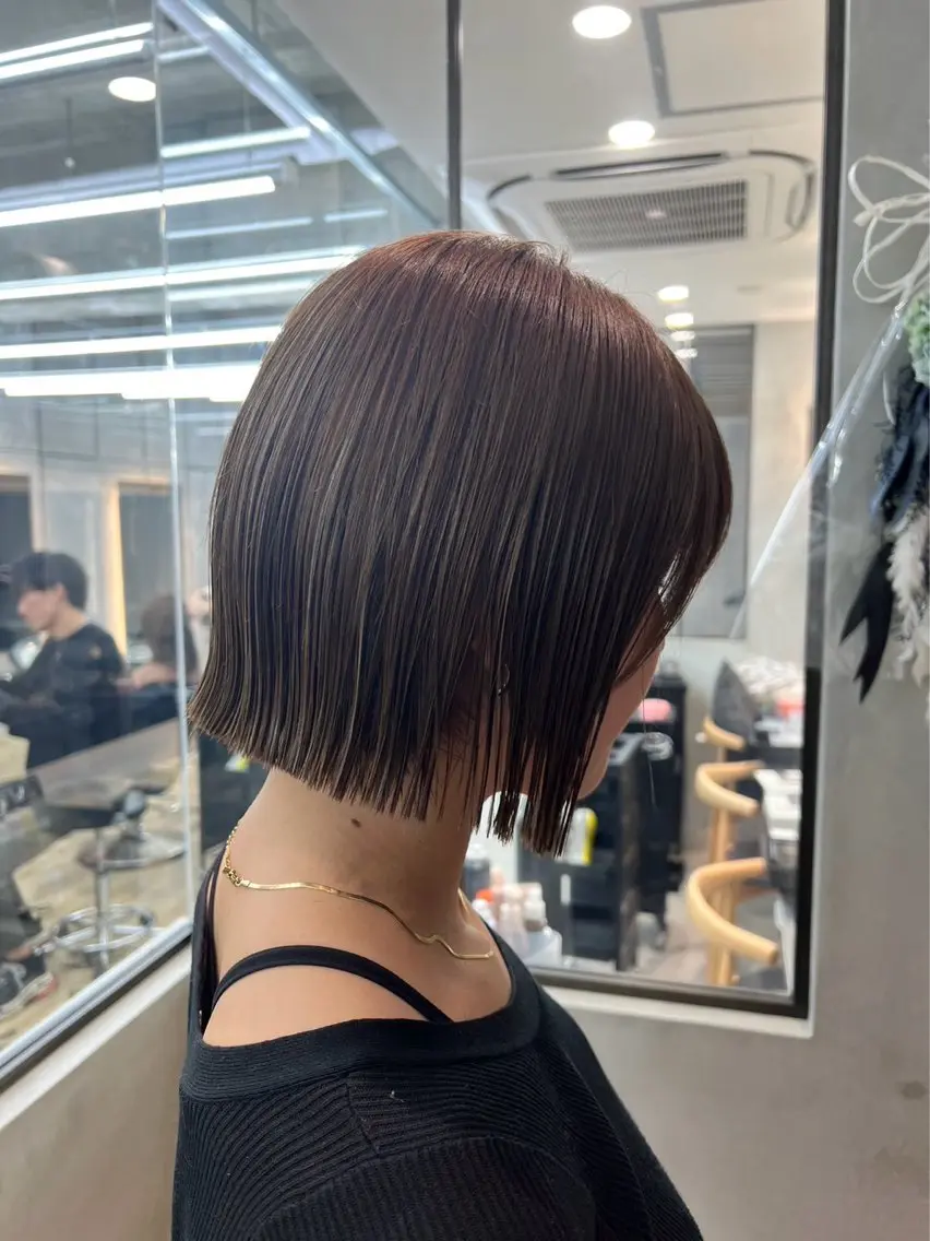 ショート カラー ボブ レイヤーボブ縮毛矯正 韓国RINAのヘアスタイル
