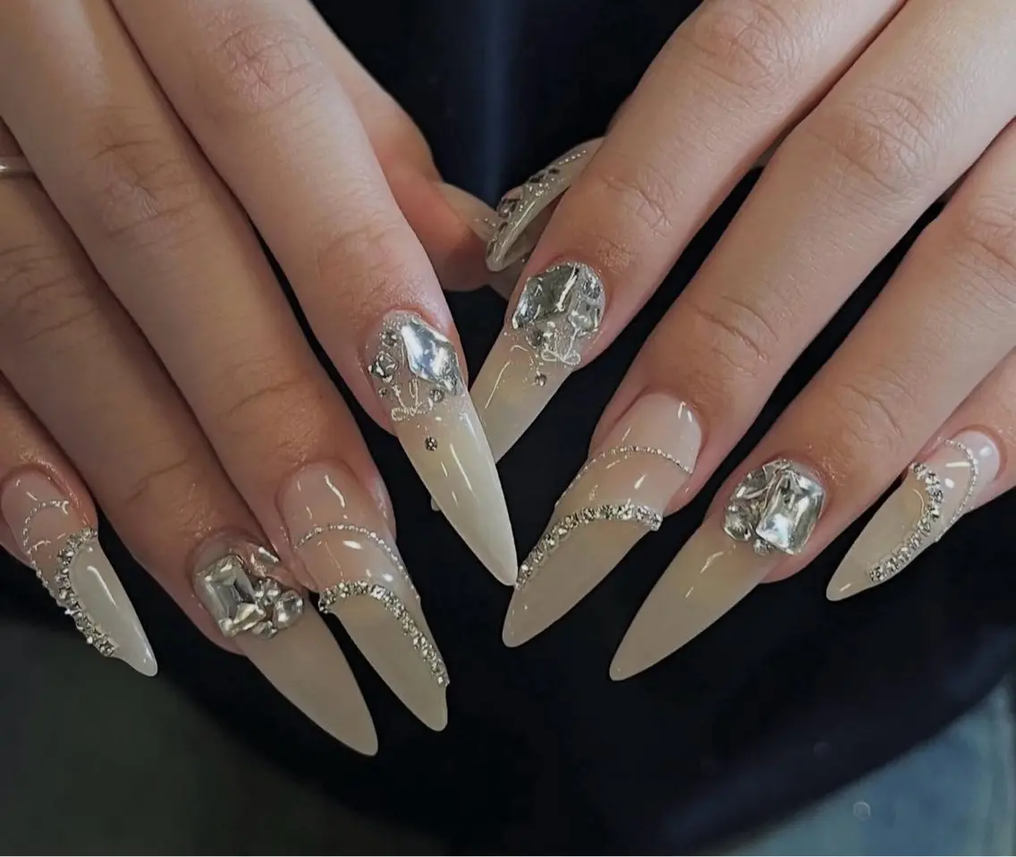 ネイル グラデーション キラキラネイル ワンカラーネイル 冬ネイル Jenn Nail Salonのネイルデザイン