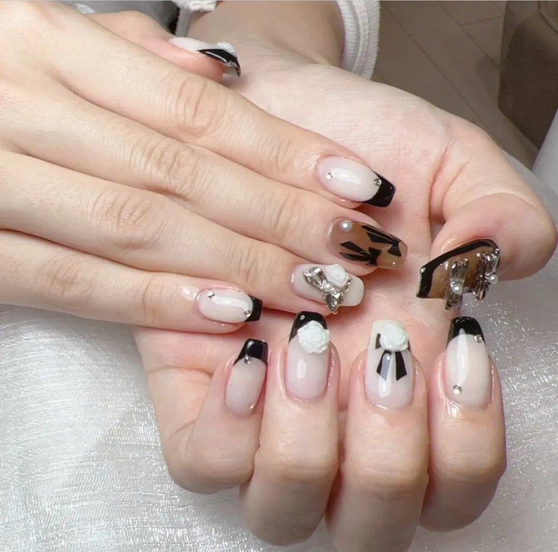 ネイル Lyna 池袋のネイルデザイン