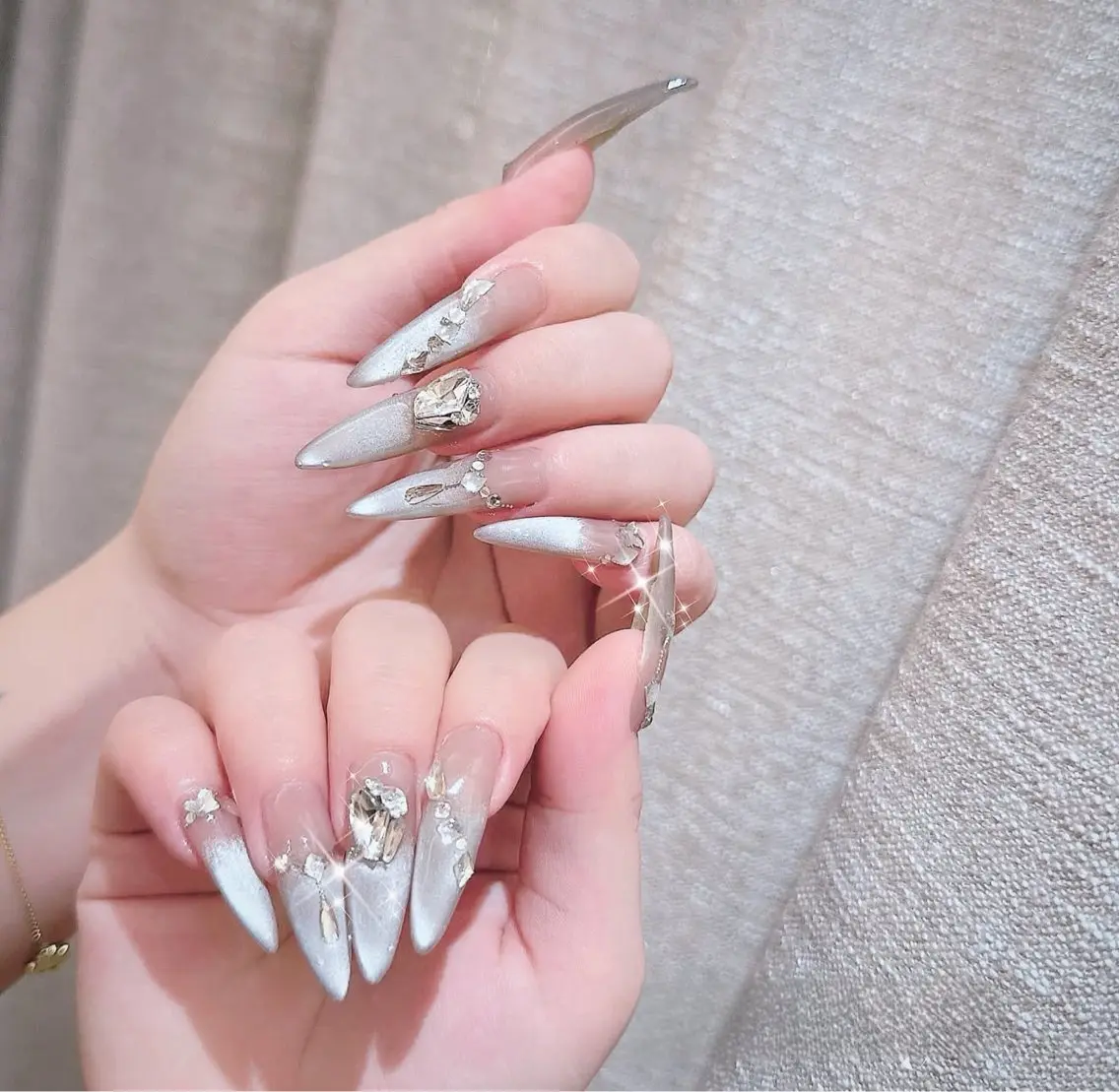 ネイル フレンチネイル キラキラネイル マグネットネイル ミラーネイル ニュアンスネイル MeiMei Nail モデル募集のネイルデザイン