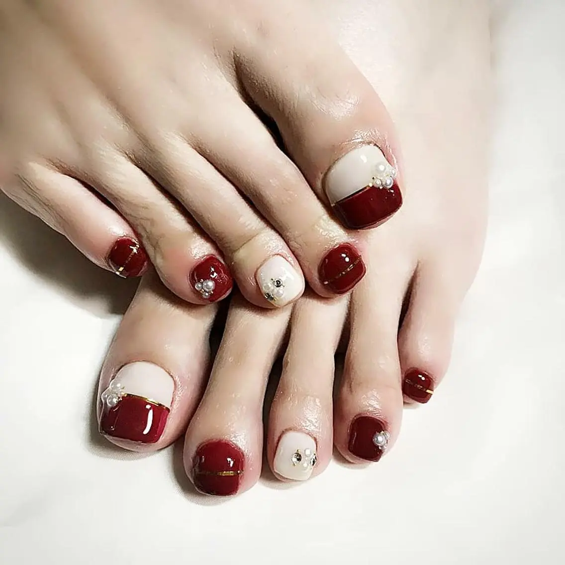 ネイル フレンチネイル フットネイル lylynail YUUKAのネイルデザイン
