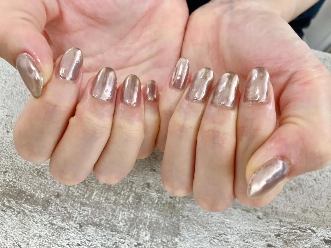 ネイル ミラーネイル ハンドネイル mogunail &blowのネイルデザイン