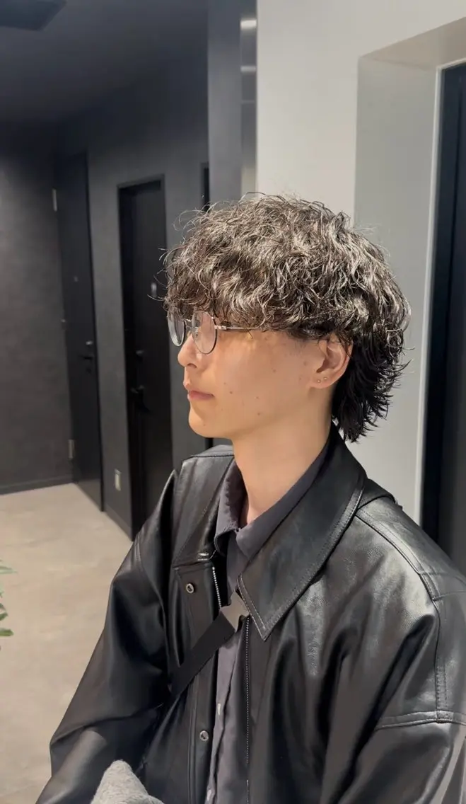ショート カラー パーマ ハイライトカラー メッシュ ハイライト ショートヘア 縮毛矯正 福井祥太／海外風 /プードルパーマのヘアスタイル