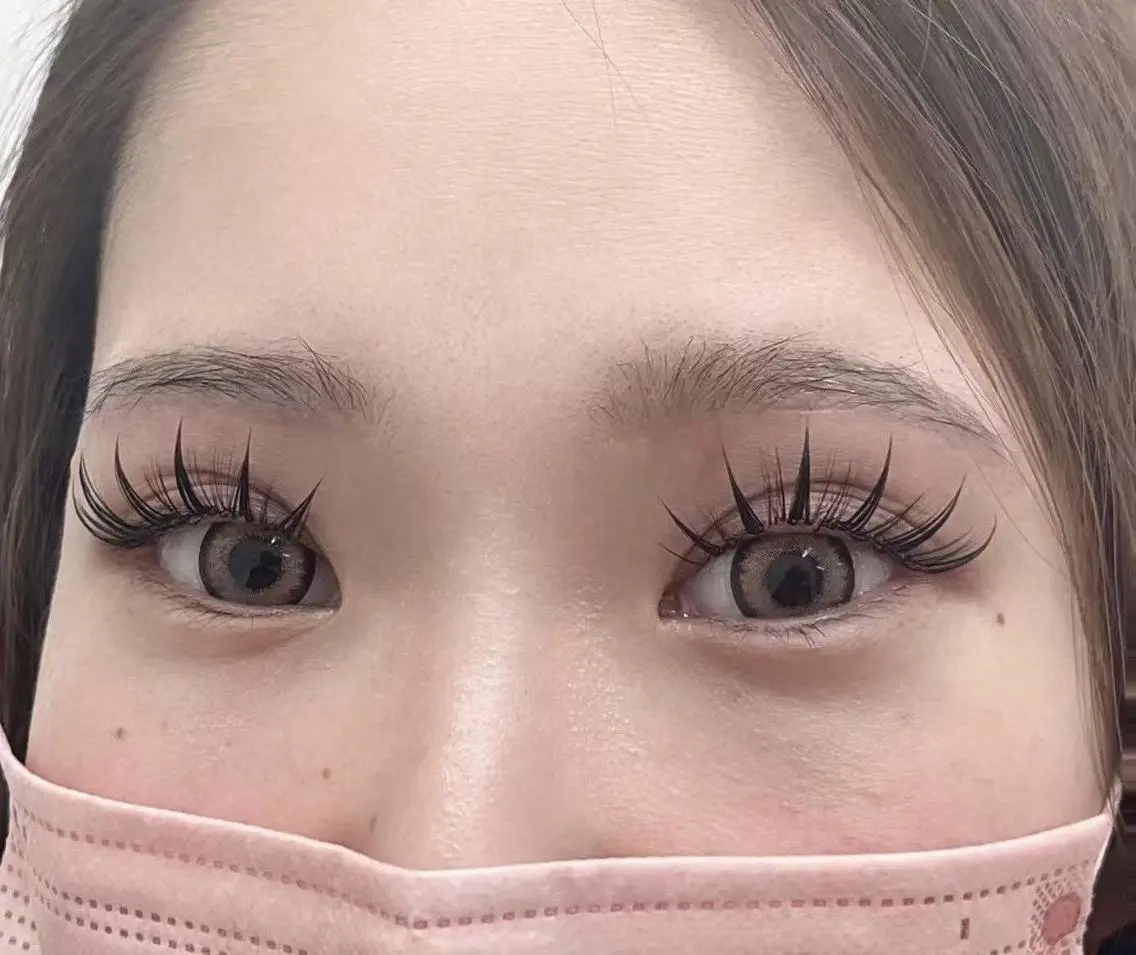 マツエク・マツパ バインドロック 束感まつ毛 フラットラッシュ 韓国風マツエク 下まつげエクステ Ruka🍭ワンホン 漫画🦊マツエク店のマツエク・マツパデザイン