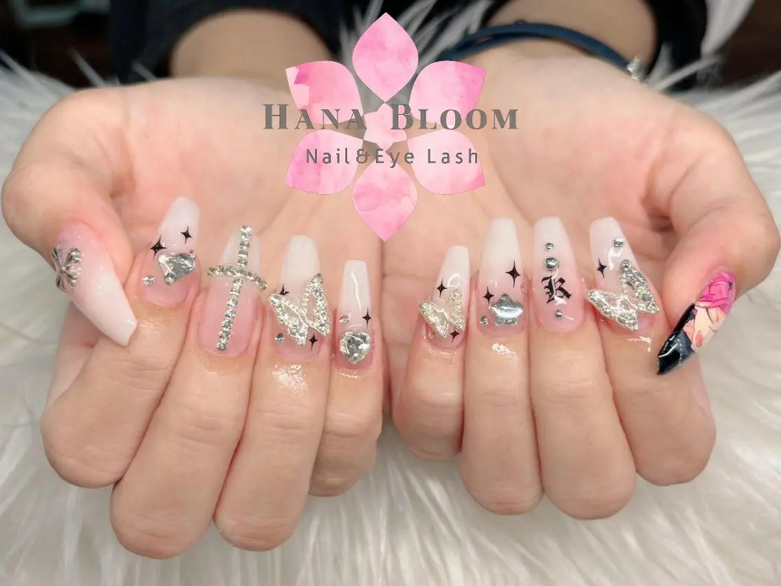 ネイル 長さ出し フレンチネイル ジェルネイル ガラスフレンチ 韓国ネイル Hana Bloom Nail💛Rinaのネイルデザイン