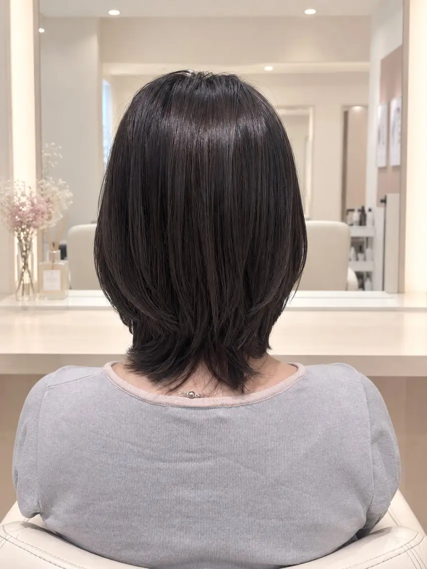 カラー ブリーチ 透明感カラー イルミナカラー ヘアカラー 上村 陽菜のヘアスタイル